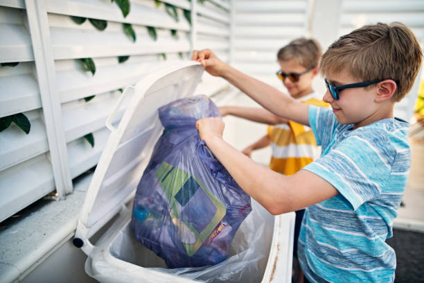 Best Yard Cleanup Services  in Warrington, FL